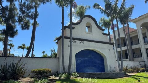 11630 Warner #504 Photo