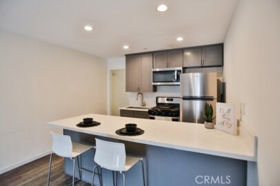 17200 Newhope Street #206 Photo